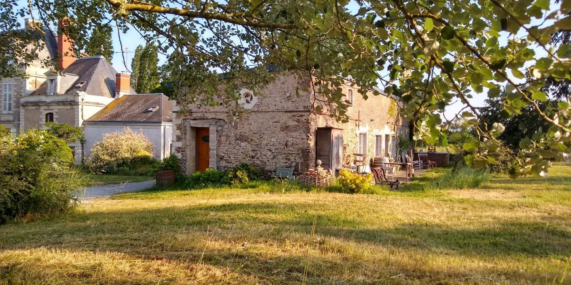 Le Lodge De Loge & Broc La Possonnière Exteriör bild